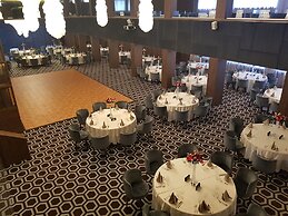 Aro Palace Hotel