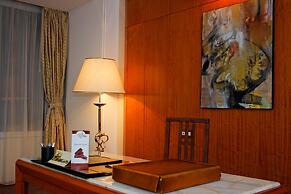 Aro Palace Hotel