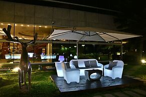 Aro Palace Hotel