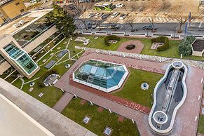 Aro Palace Hotel