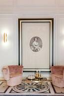 Eugenia de Montijo, Autograph Collection