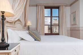 Eugenia de Montijo, Autograph Collection