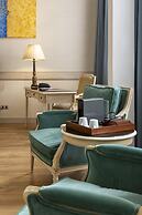 Eugenia de Montijo, Autograph Collection