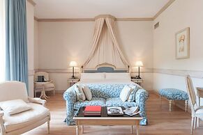 Eugenia de Montijo, Autograph Collection