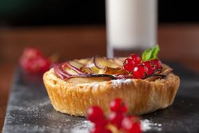 Eugenia de Montijo, Autograph Collection