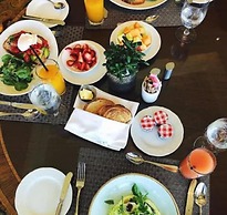 Four Seasons Hotel Los Angeles at Westlake Village