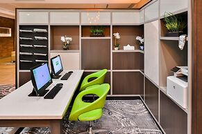 Holiday Inn Kansas City Airport by IHG