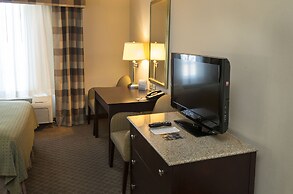 Holiday Inn Kansas City Airport by IHG
