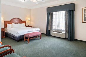 La Quinta Inn and Suites Fort Myers I-75