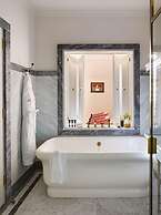 The Hotel Chelsea