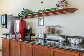 Rodeway Inn & Suites Canyon Lake-Menifee West