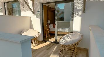 ICON Valparaiso - Adults Only