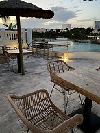 ICON Valparaiso - Adults Only