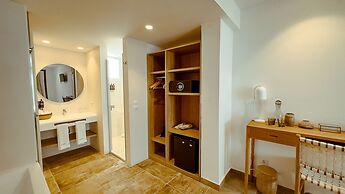 ICON Valparaiso - Adults Only