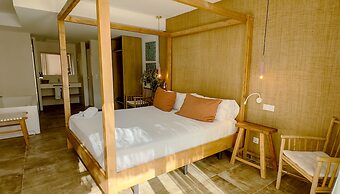 ICON Valparaiso - Adults Only