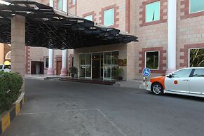 Ramee Guestline Hotel Qurum