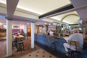 Crown Hotel Stamford