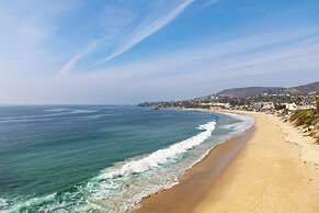 Pacific Edge Hotel