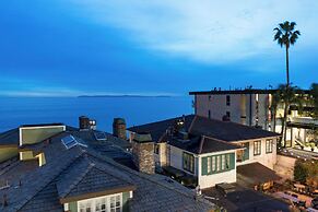 Pacific Edge Hotel