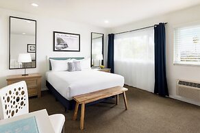 Pacific Edge Hotel