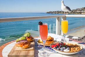 Pacific Edge Hotel
