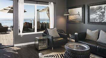 Pacific Edge Hotel