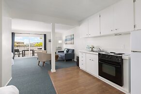 Pacific Edge Hotel