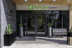 Holiday Inn Express Hotel Dublin Airport, an IHG Hotel