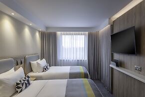 Holiday Inn Express Hotel Dublin Airport by IHG