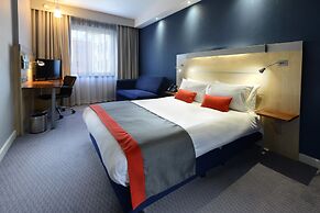 Holiday Inn Express Hotel Dublin Airport by IHG