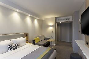 Holiday Inn Express Hotel Dublin Airport by IHG