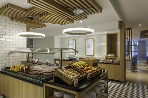 Holiday Inn Express Hotel Dublin Airport by IHG