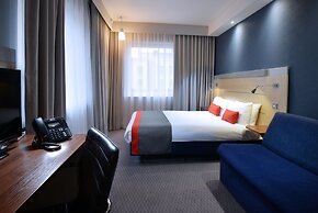 Holiday Inn Express Hotel Dublin Airport by IHG