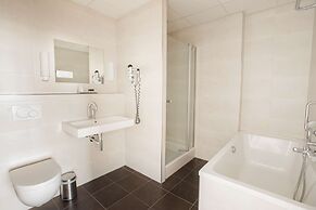 Flonk Hotel Groningen Centre, BW Signature Collection