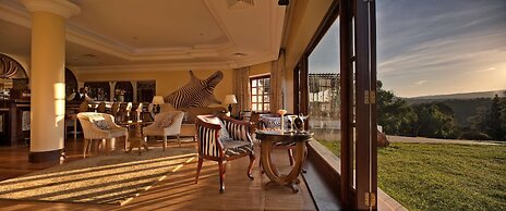 Fairmont Mount Kenya Safari