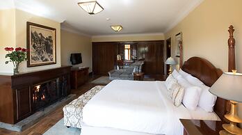 Fairmont Mount Kenya Safari