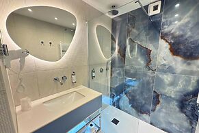 Hotel Zhong Hua