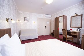 Hotel Moyka 5