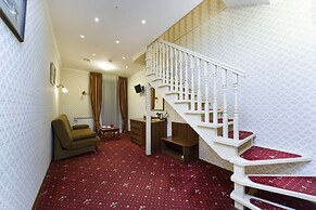 Hotel Moyka 5