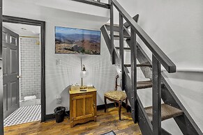 The Historic Grand Canyon Hotel