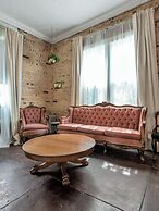 The Historic Grand Canyon Hotel