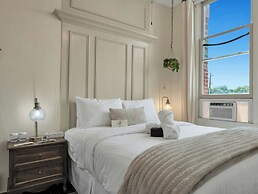 The Historic Grand Canyon Hotel
