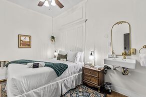 The Historic Grand Canyon Hotel