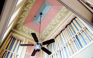 Stay Fairfield - Fairfield Place and Fairfield Manor Bed & Breakfast