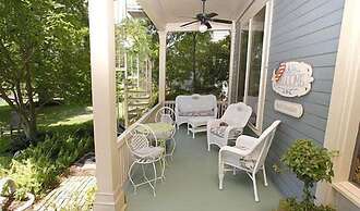 Stay Fairfield - Fairfield Place and Fairfield Manor Bed & Breakfast
