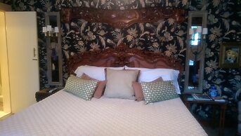 Stay Fairfield - Fairfield Place and Fairfield Manor Bed & Breakfast