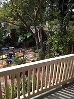 Stay Fairfield - Fairfield Place and Fairfield Manor Bed & Breakfast