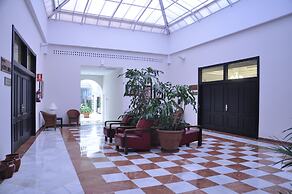 Senator Cadiz Hotel