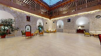 AZZ Peñafiel Las Claras Hotel & Spa