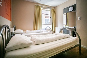 St Christopher's Inn Bauhaus Budget Hotel - Hostel